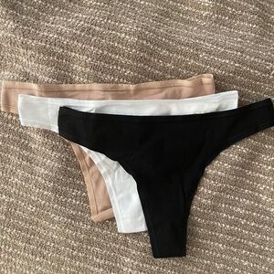GAP thong multipack NWT